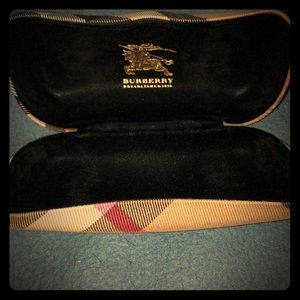 authentic Burberry sunglasses case